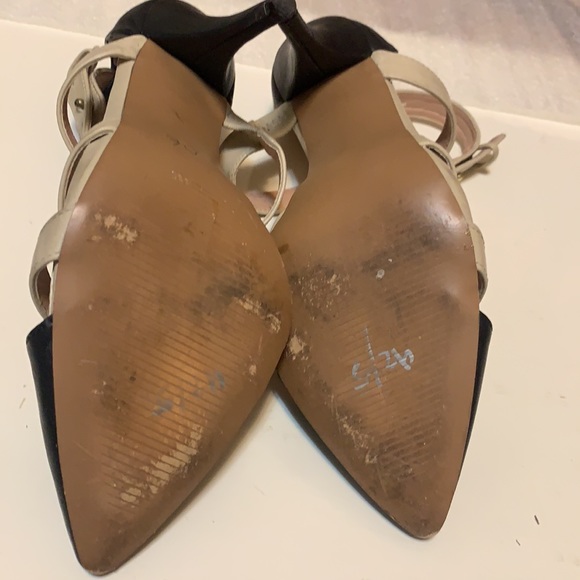 BETSEY JOHNSON COLORBLOCK HEELS BEIGE & BLACK 4” TWO TONE PINUP ROCKABILLY SZ 9 - Picture 9 of 15